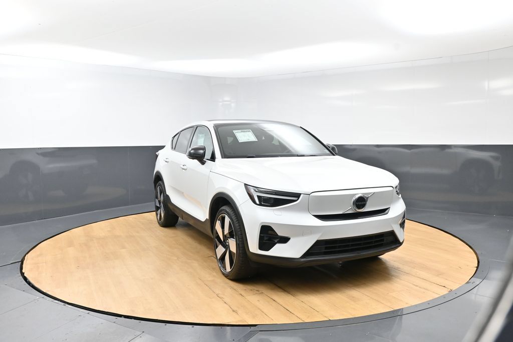 Used 2023 Volvo C40 P8 Recharge Ultimate AWD/4WD image 3