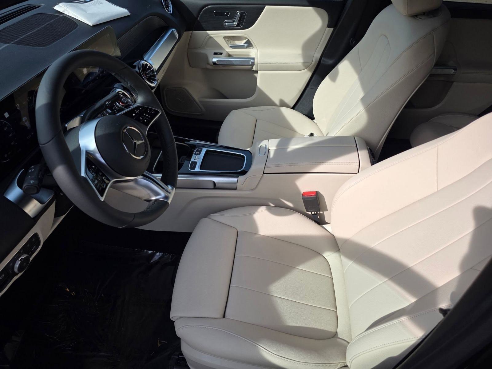 New 2026 Mercedes-Benz GLB 250 4MATIC image 25