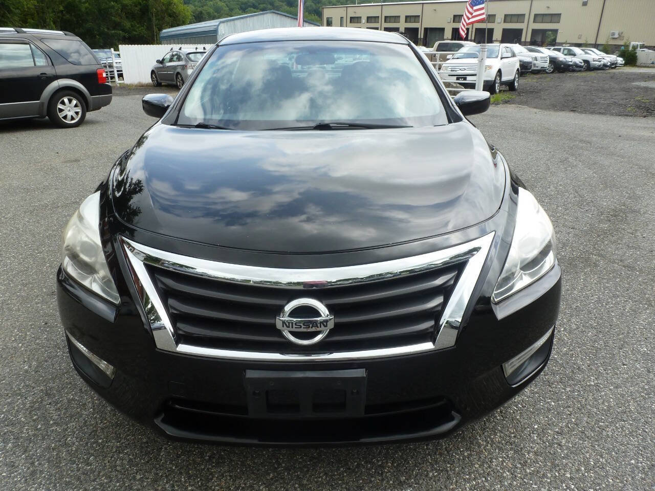 Used 2013 Nissan Altima 2.5 FWD image 2
