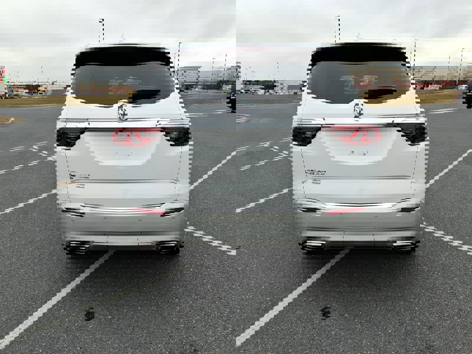 Certified 2024 Buick Enclave Essence image 6