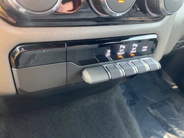 Used 2025 RAM 1500 Big Horn image 21