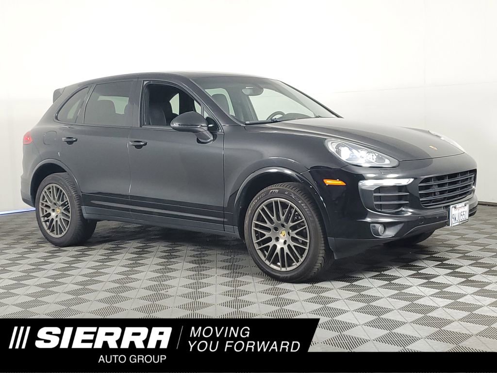 Used 2018 Porsche Cayenne Platinum Edition w/ Premium Package AWD/4WD image 1
