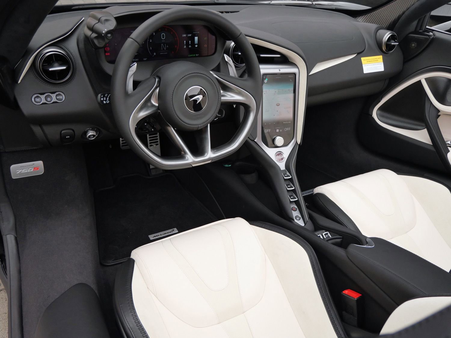 Used 2024 McLaren 750S Spider image 8