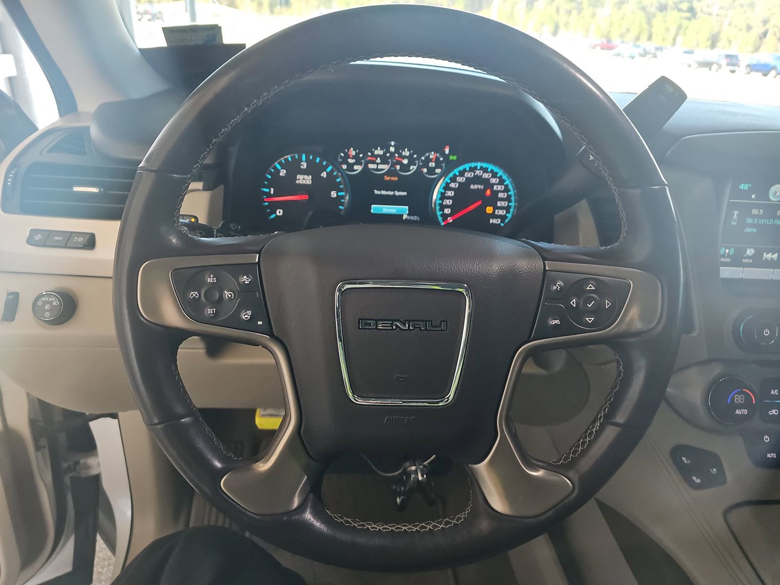 Used 2019 GMC Yukon Denali image 11