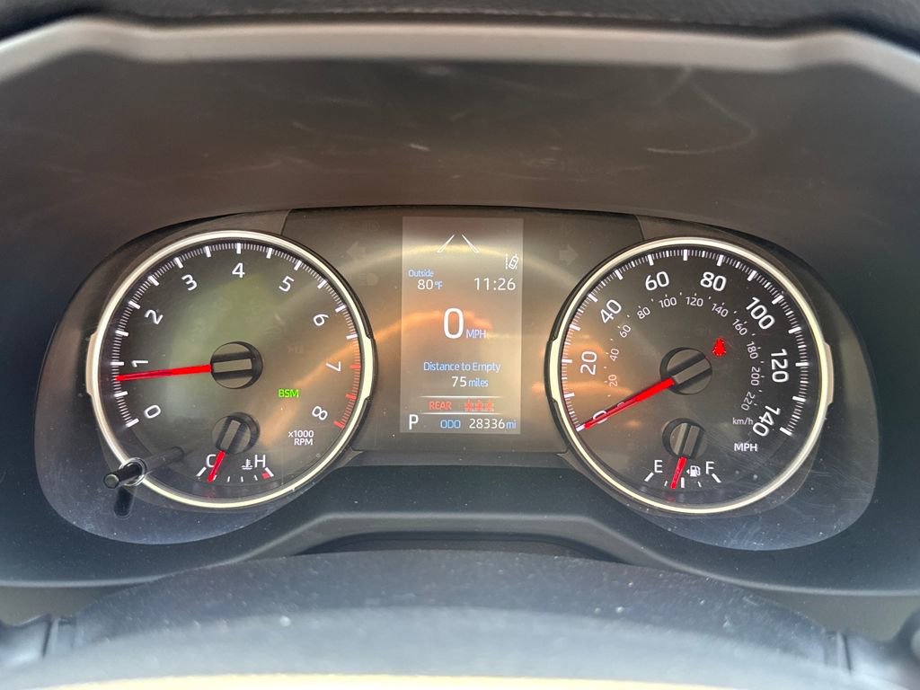 Used 2022 Toyota RAV4 XLE Premium image 19