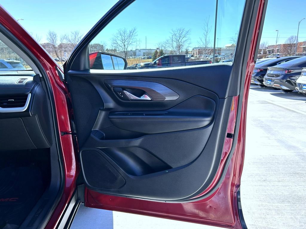 Used 2020 GMC Terrain SLT image 16