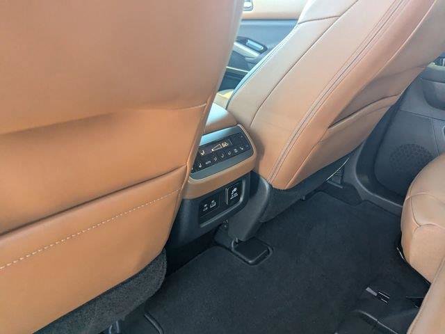 Used 2025 Nissan Pathfinder Platinum w/ Cargo Package image 22