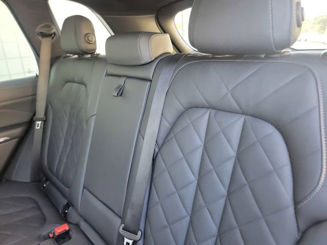 Used 2023 BMW X5 xDrive45e w/ Climate Comfort Package AWD/4WD image 14