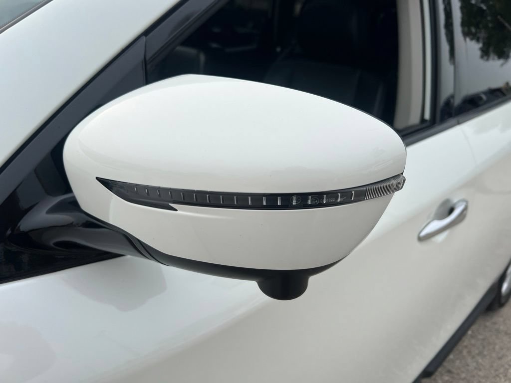 Used 2019 Nissan Pathfinder SL w/ SL Premium Package AWD/4WD image 33