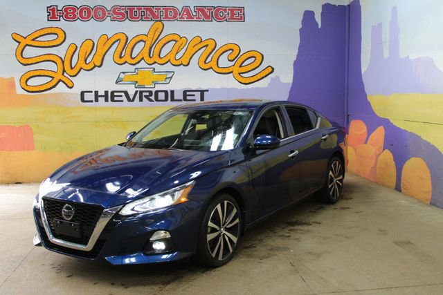 Used 2022 Nissan Altima 2.5 Platinum AWD/4WD image 2
