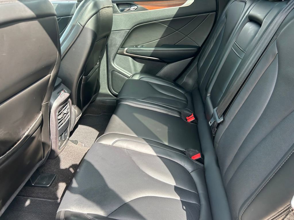 Used 2019 Lincoln MKC Reserve w/ MKC Climate Package FWD image 15