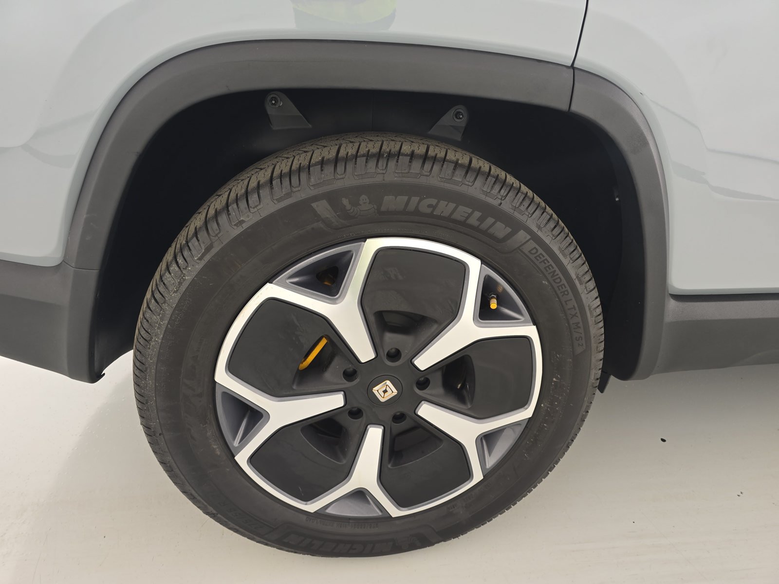 Used 2024 Rivian R1S Adventure Quad AWD/4WD image 12