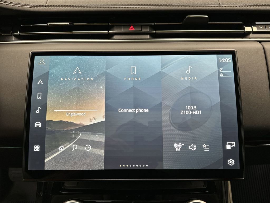 Used 2023 Land Rover Range Rover Sport SE image 17