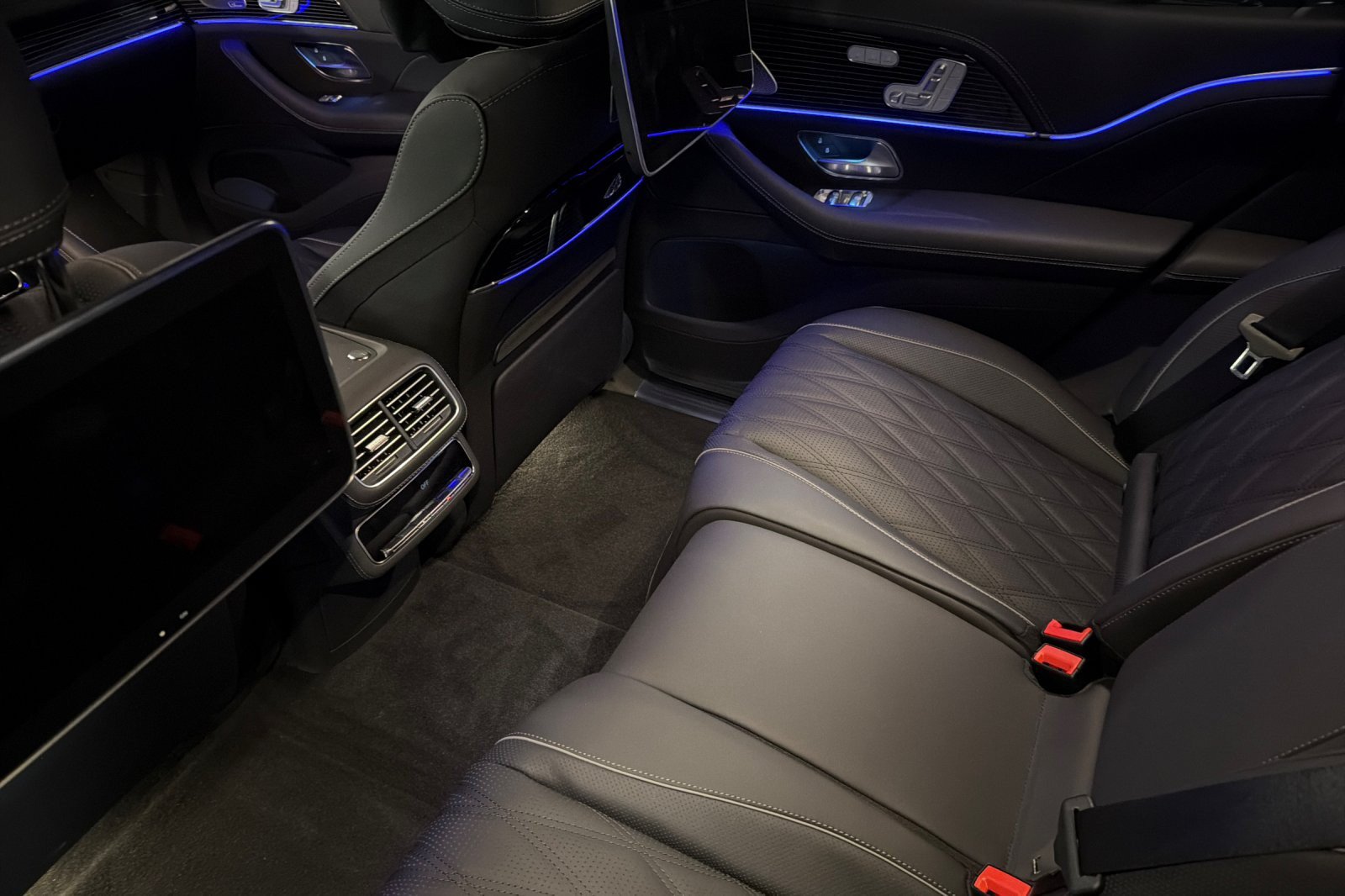 New 2026 Mercedes-Benz Maybach GLS 600 4MATIC image 11
