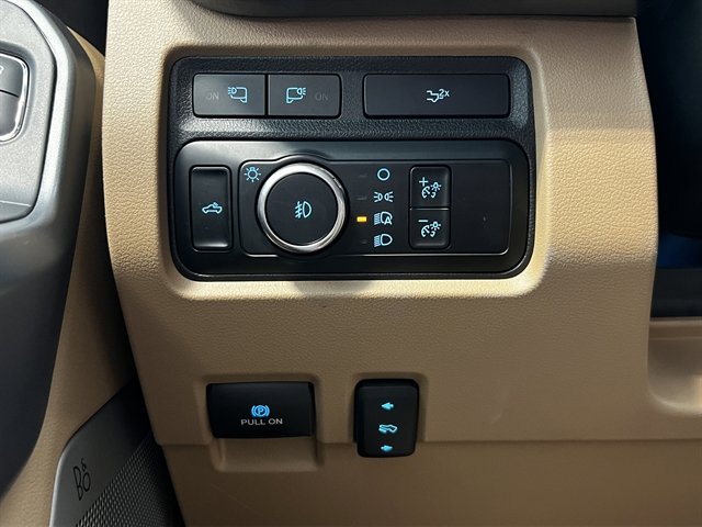 Used 2024 Ford F350 Lariat w/ Chrome Package image 44