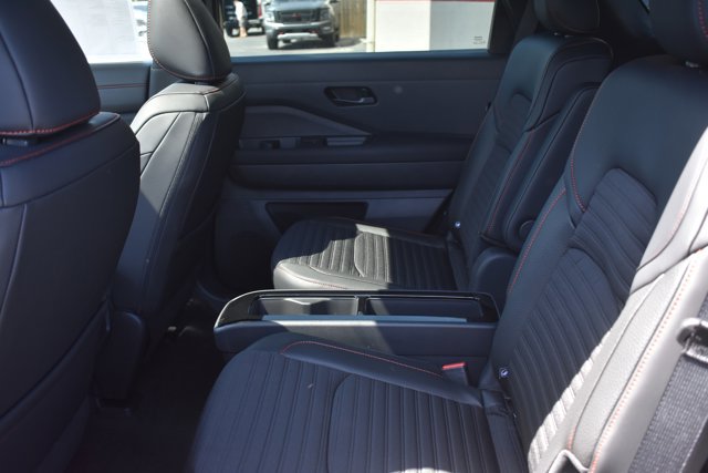 New 2026 Nissan Pathfinder Rock Creek w/ Rock Creek Premium Package AWD/4WD image 15