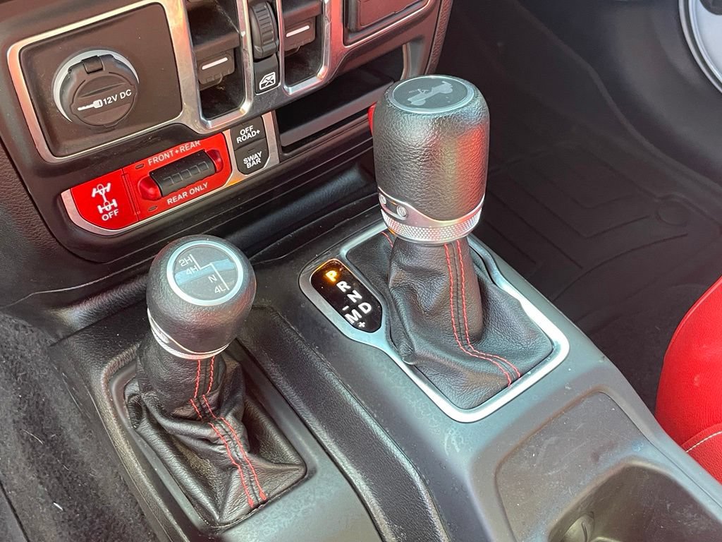 Used 2021 Jeep Wrangler Unlimited Rubicon w/ LED Lighting Group AWD/4WD image 18