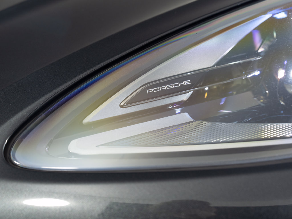Certified 2023 Porsche Macan GTS AWD/4WD image 42