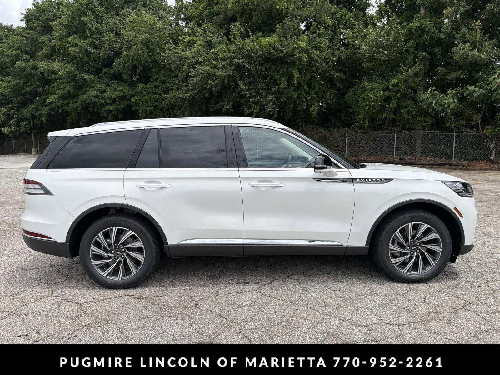 New 2026 Lincoln Aviator AWD image 8