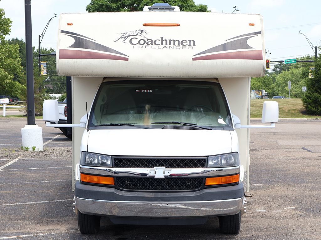 Used 2015 Chevrolet Express 4500 w/ RV Package RWD image 6