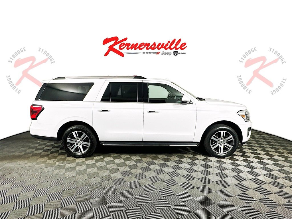 Used 2022 Ford Expedition Max Limited image 8