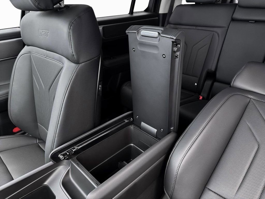 New 2026 Hyundai Santa Fe XRT image 19