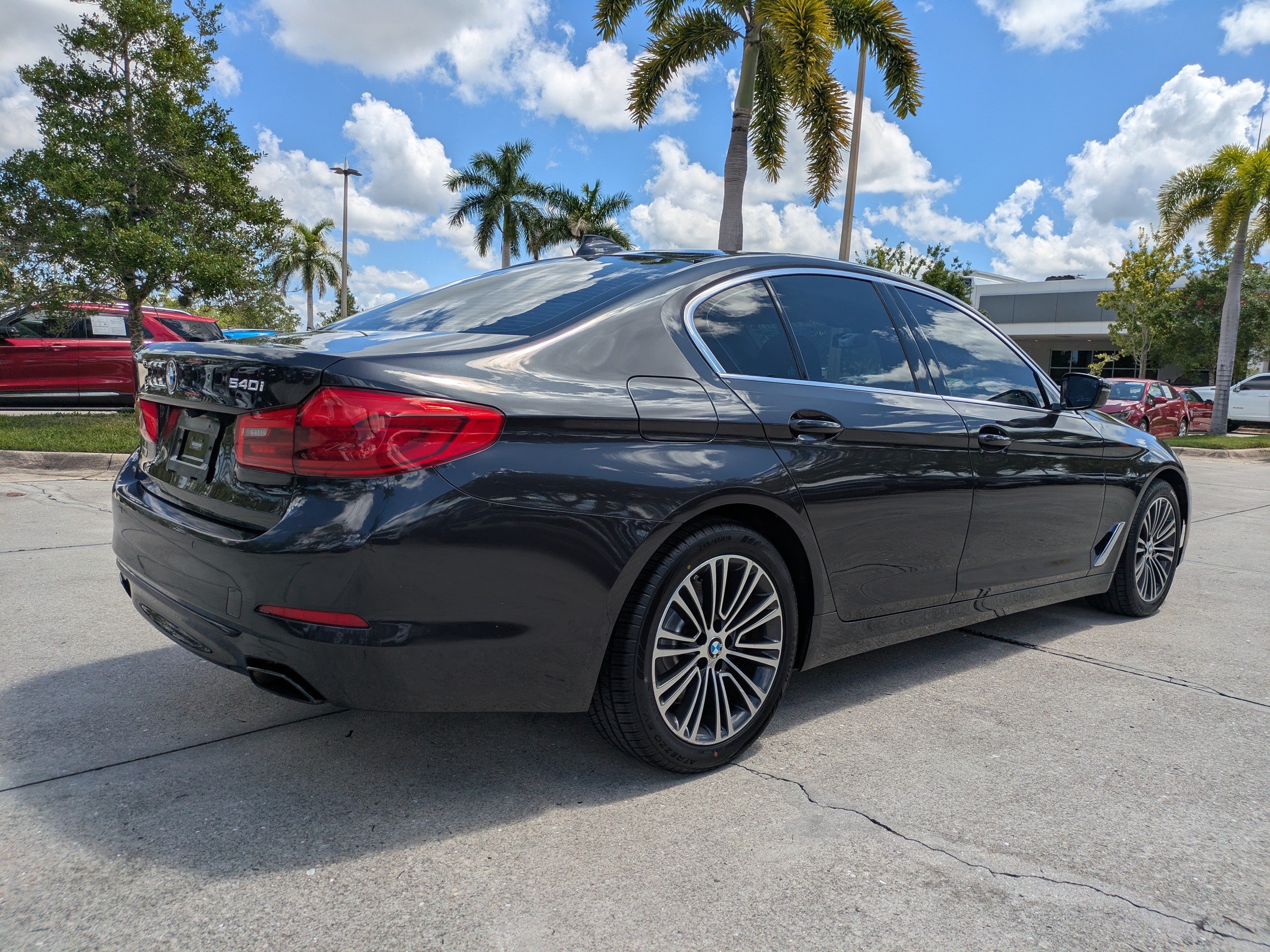 Used 2019 BMW 540i w/ Convenience Package RWD image 4