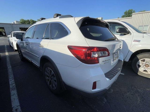 Used 2017 Subaru Outback 3.6R Touring AWD/4WD image 10