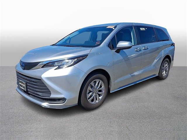 Used 2023 Toyota Sienna LE