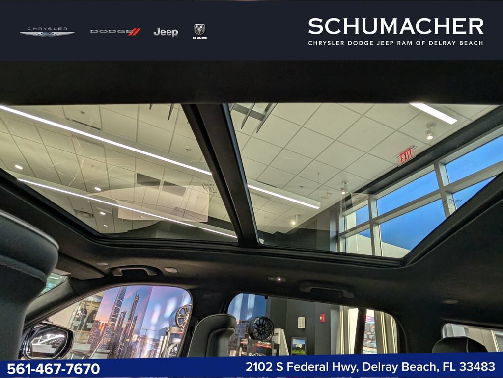New 2025 Jeep Grand Cherokee Summit AWD/4WD image 15