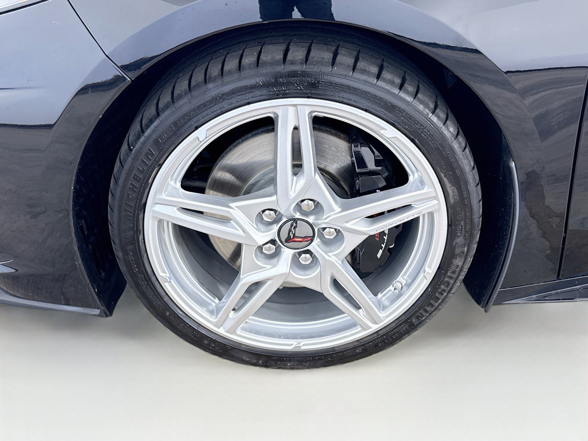 Used 2024 Chevrolet Corvette Stingray Coupe w/ Z51 Performance Package RWD image 30