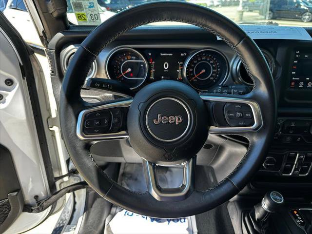 Used 2019 Jeep Wrangler Unlimited Sahara AWD/4WD image 13