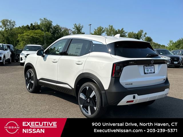 Used 2025 Nissan Kicks SR w/ Interior Electronics Package FWD image 4