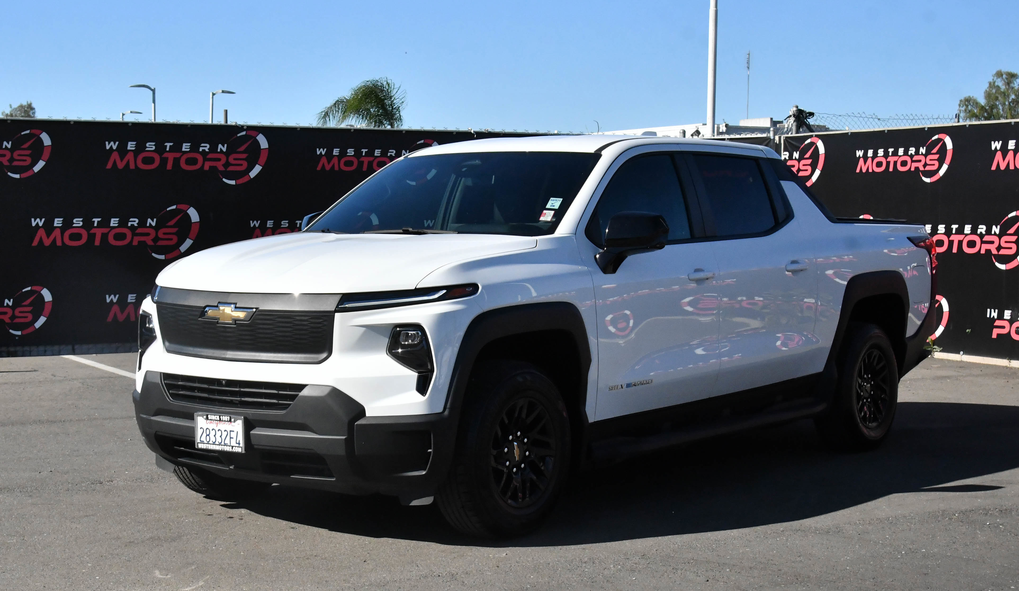 Used 2024 Chevrolet Silverado EV W/T image 3