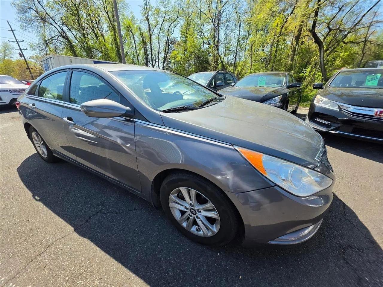 Used 2013 Hyundai Sonata GLS FWD image 3