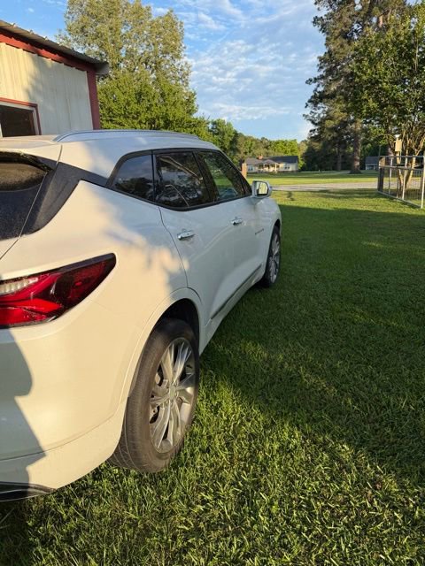 Used 2020 Chevrolet Blazer Premier w/ Driver Confidence II Package FWD image 2