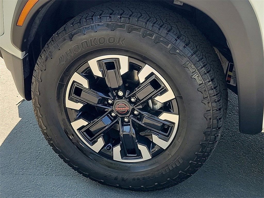 Used 2023 Nissan Frontier Pro-X w/ Technology Package image 25