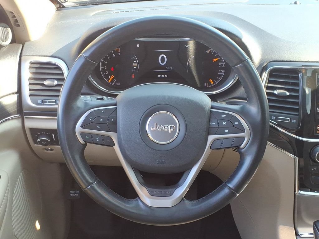 Used 2021 Jeep Grand Cherokee Limited AWD/4WD image 27