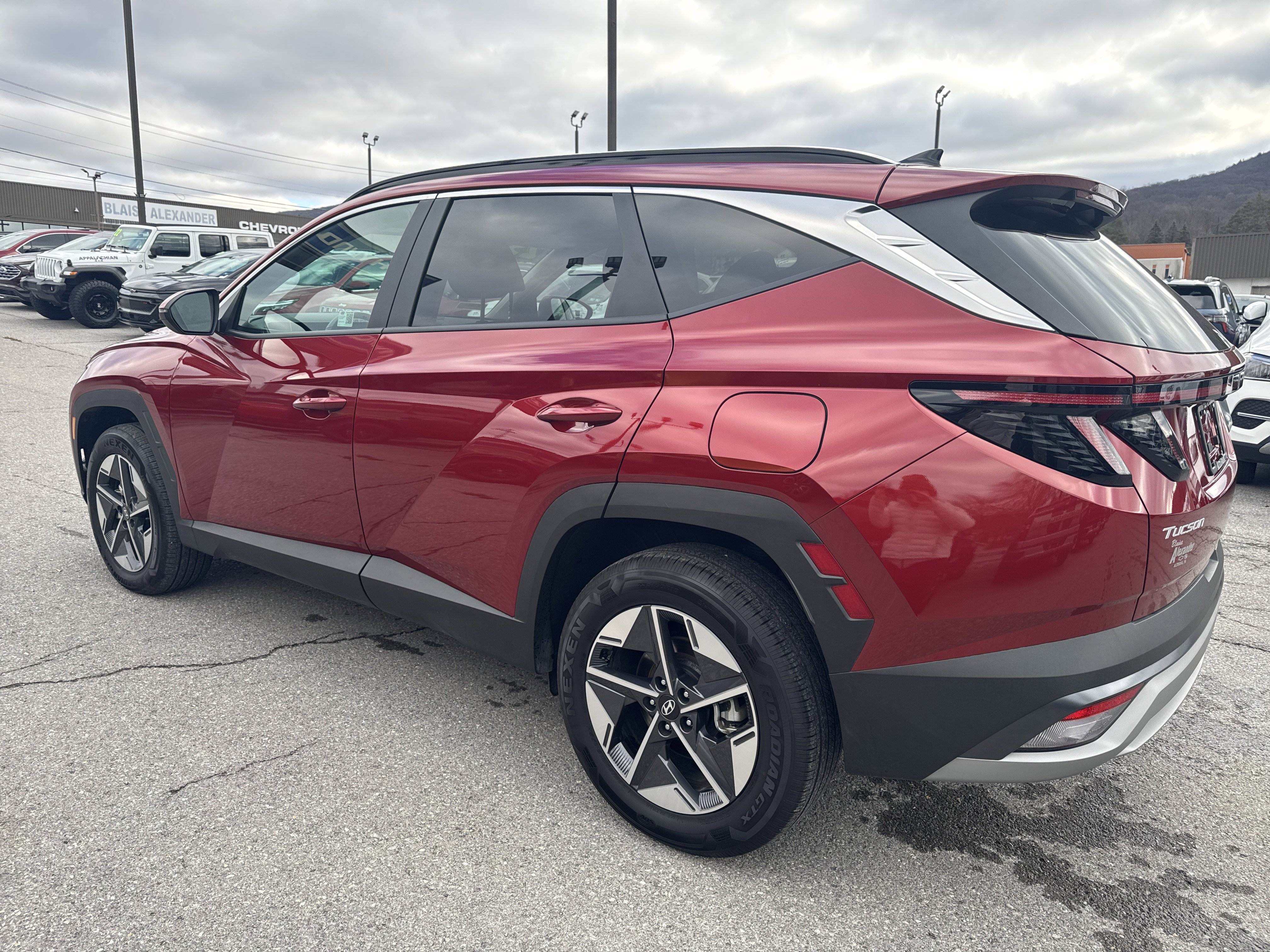 Certified 2025 Hyundai Tucson SEL image 6