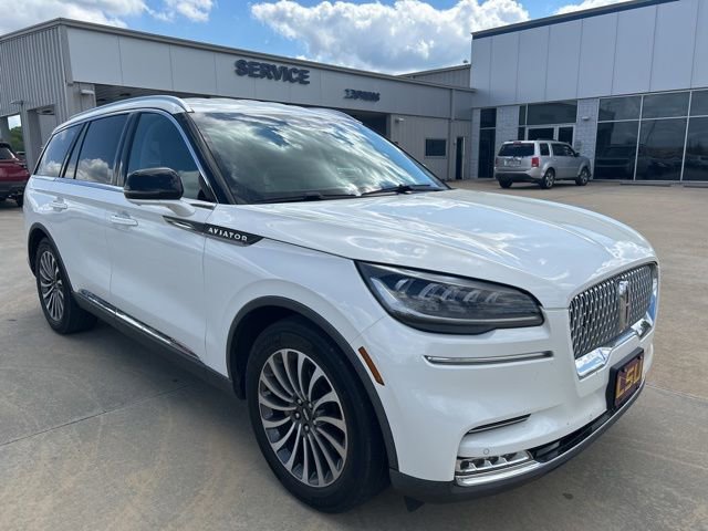 Used 2020 Lincoln Aviator Reserve w/ Elements Package Plus RWD image 2