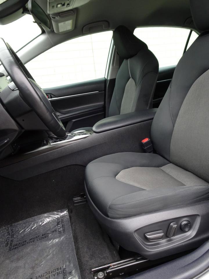 Used 2022 Toyota Camry LE w/ Cold Weather Package image 11