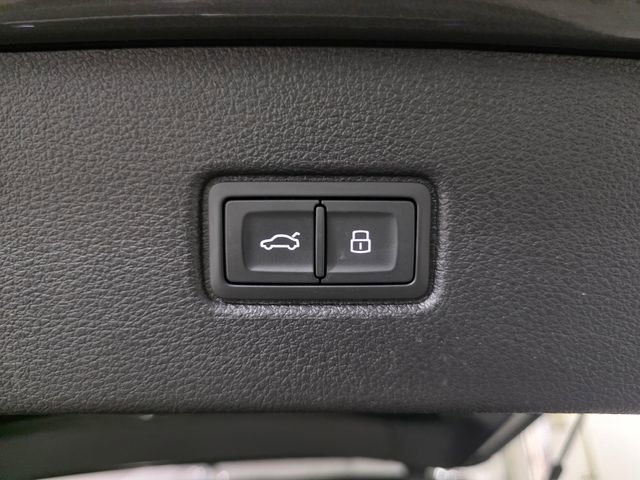 Used 2025 Audi Q7 2.0T Premium image 8