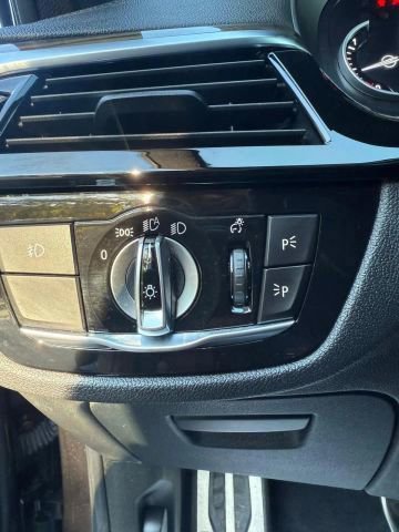 Used 2018 BMW 540i xDrive image 15