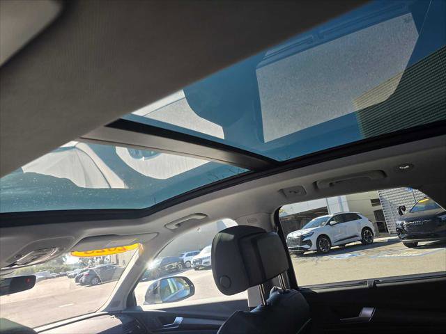 Used 2023 Audi Q5 e Prestige w/ Prestige Package image 21