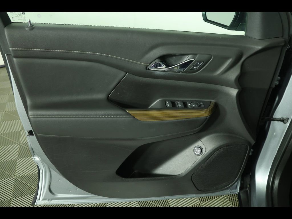 Used 2023 GMC Acadia SLE w/ Driver Convenience Package image 22