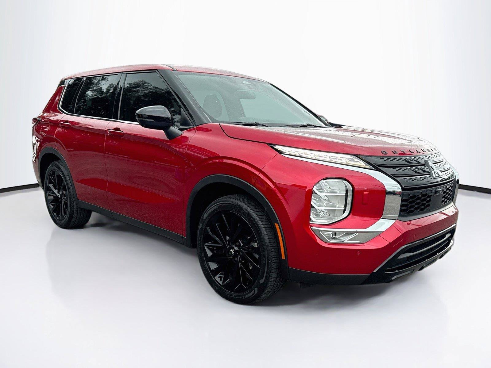 Used 2023 Mitsubishi Outlander SE Black Edition AWD/4WD image 7