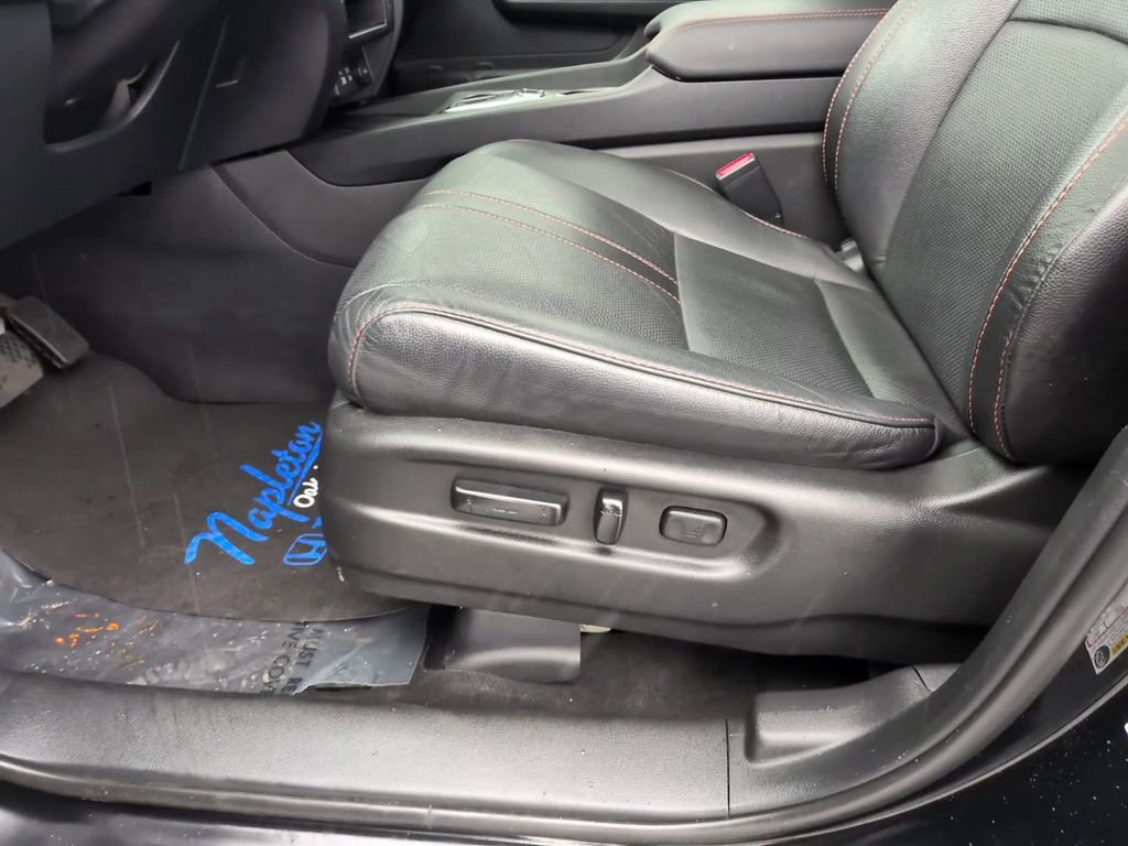 Used 2025 Honda Passport TrailSport image 19