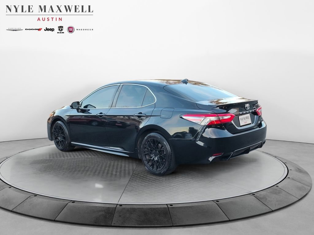 Used 2019 Toyota Camry SE image 12