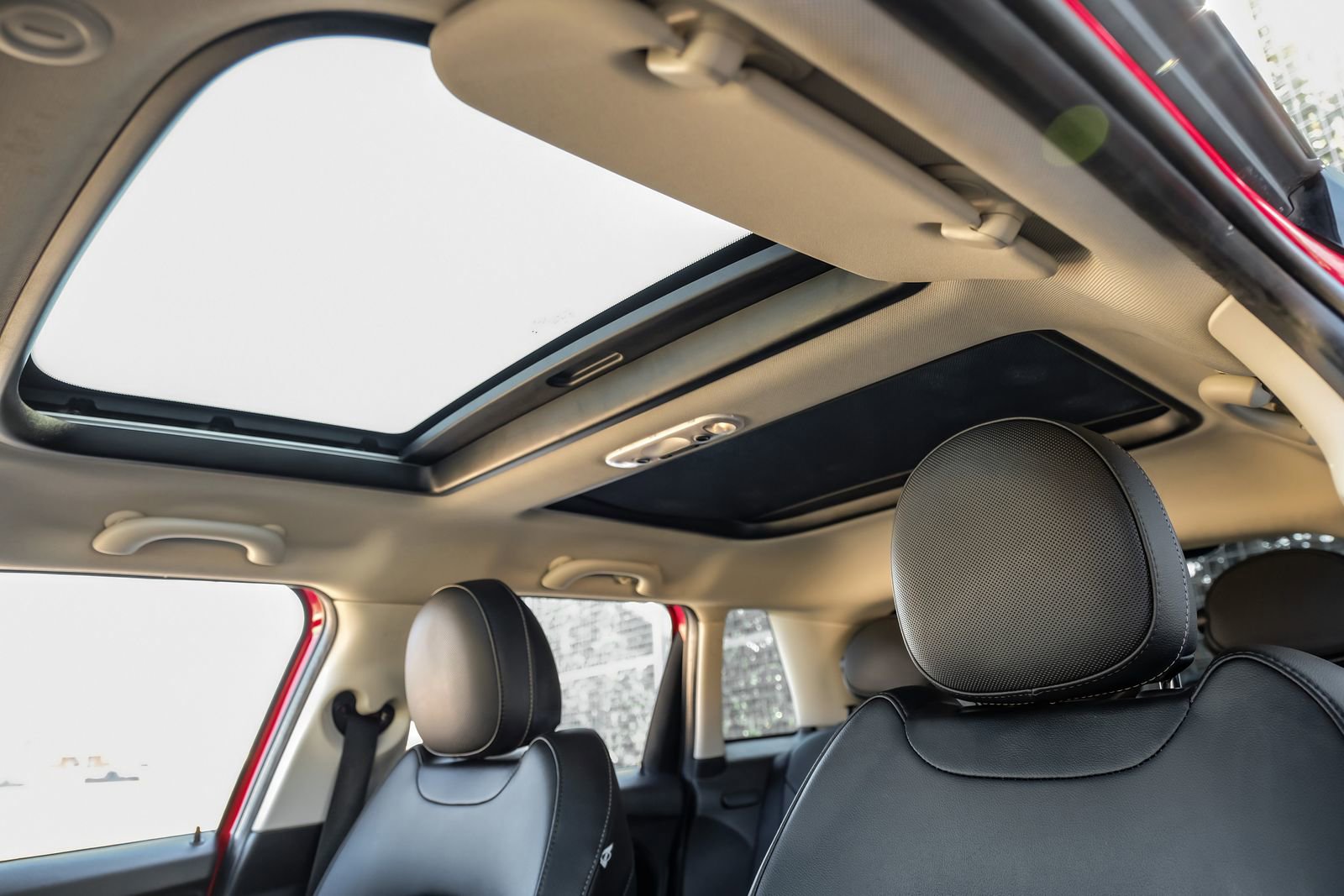 Used 2015 MINI Cooper S image 5