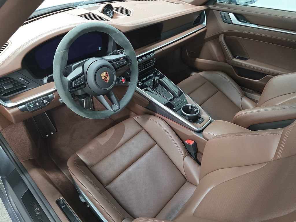Certified 2026 Porsche 911 Targa 4 GTS AWD/4WD image 4